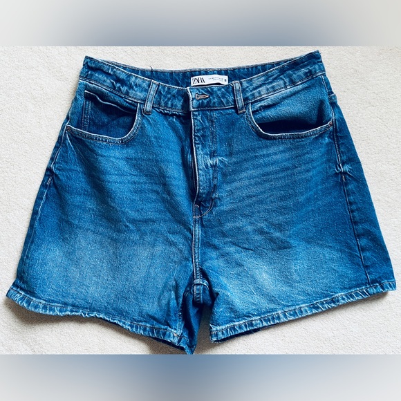 🍒ZARA sz 14 STRETCH DENIM SHORTS Medium Blue High Rise 5" Inseam - Picture 1 of 5
